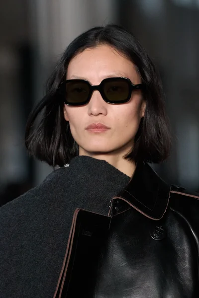 Look 123